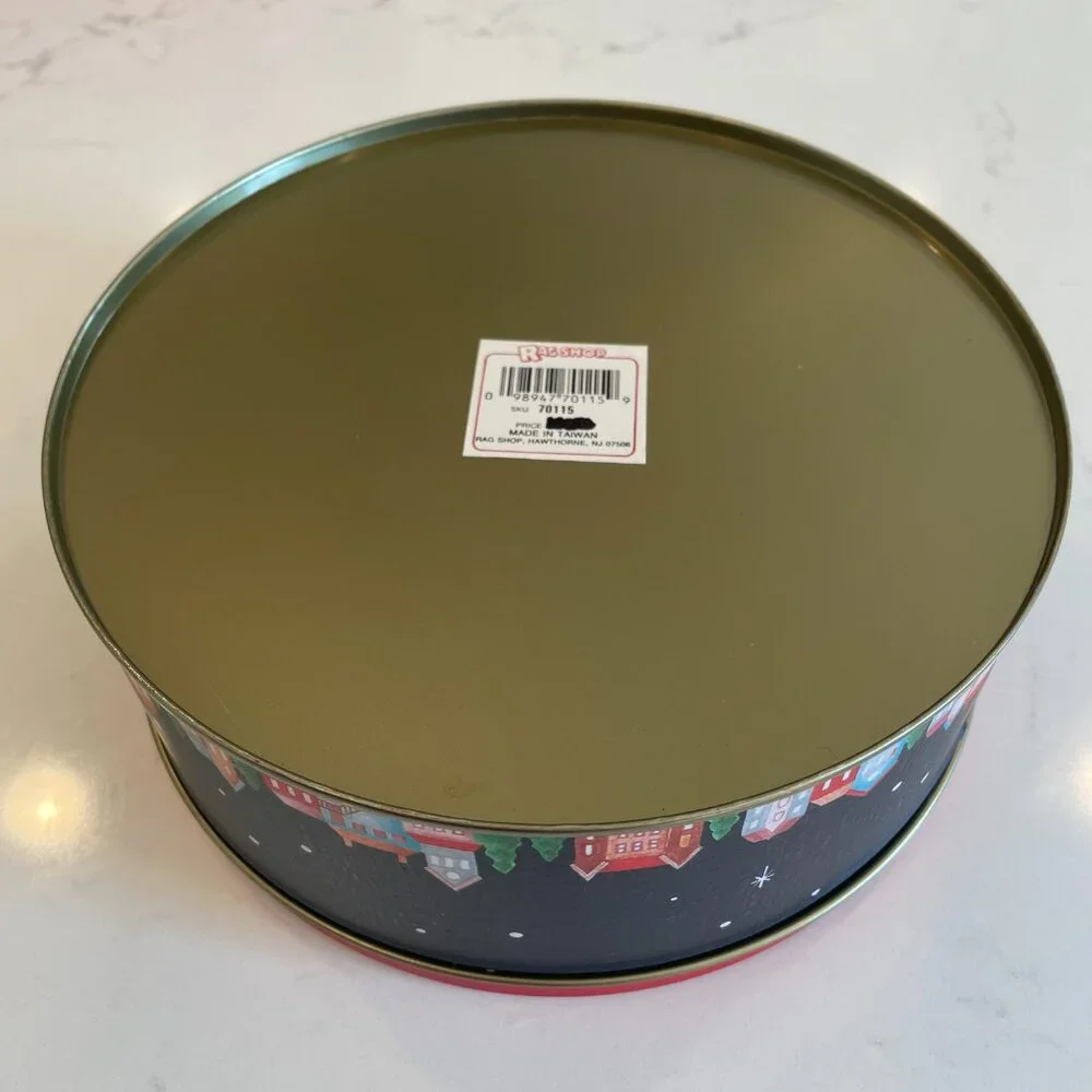 Large Cookie Candy Tin Vintage 1990’s Reindeer New